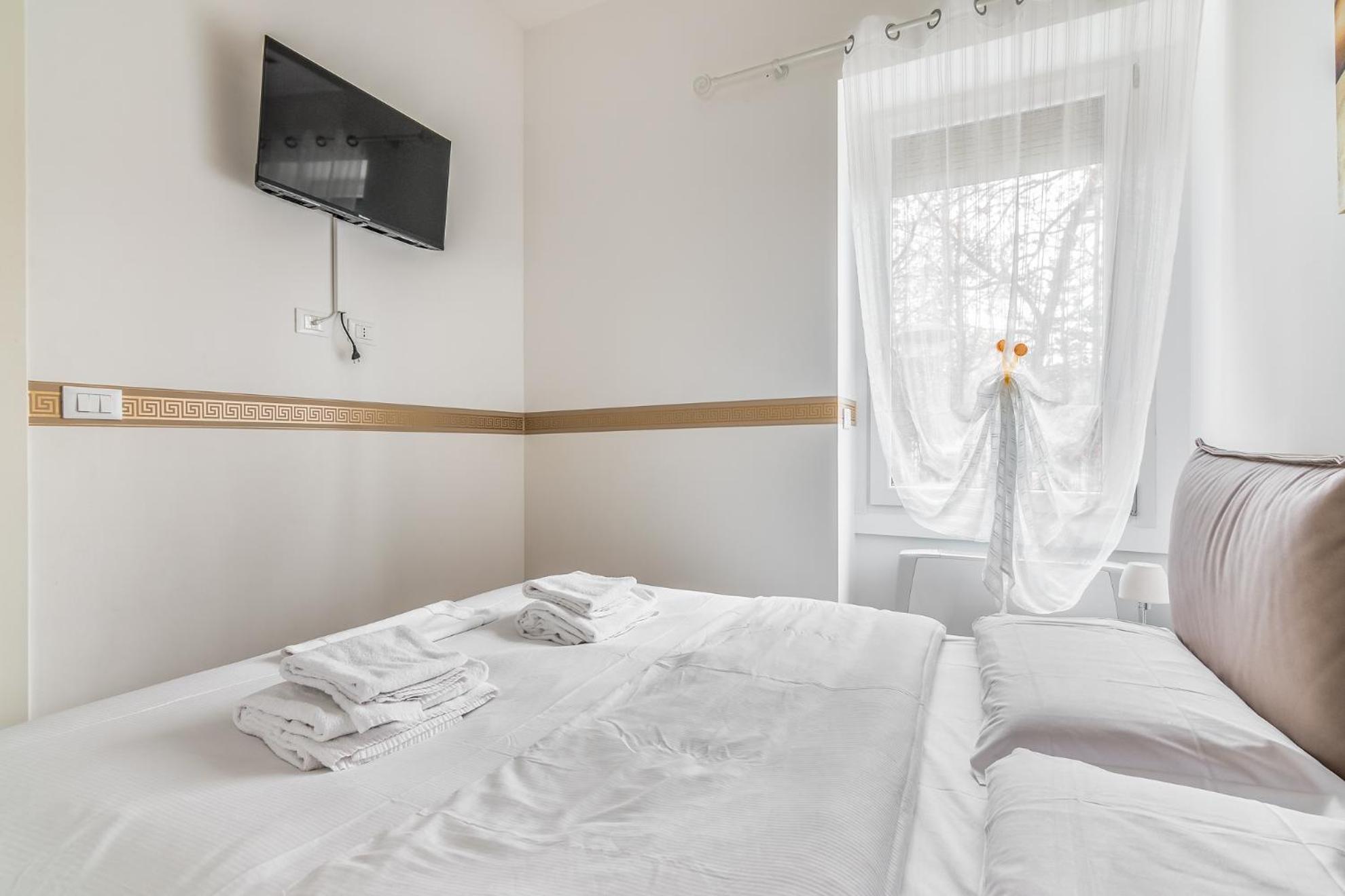 Milano Vetra-Parco Delle Basiliche 2 Pax- Wifi- Banfi Διαμέρισμα Εξωτερικό φωτογραφία