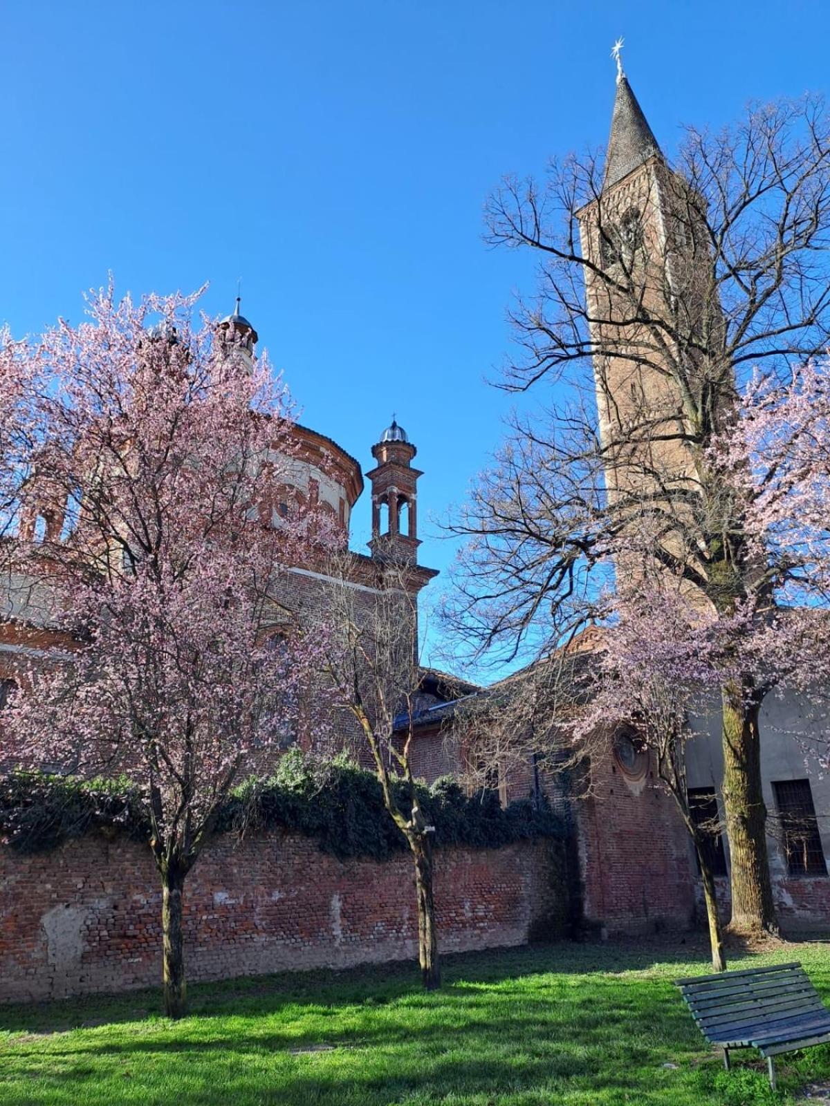 Milano Vetra-Parco Delle Basiliche 2 Pax- Wifi- Banfi Διαμέρισμα Εξωτερικό φωτογραφία